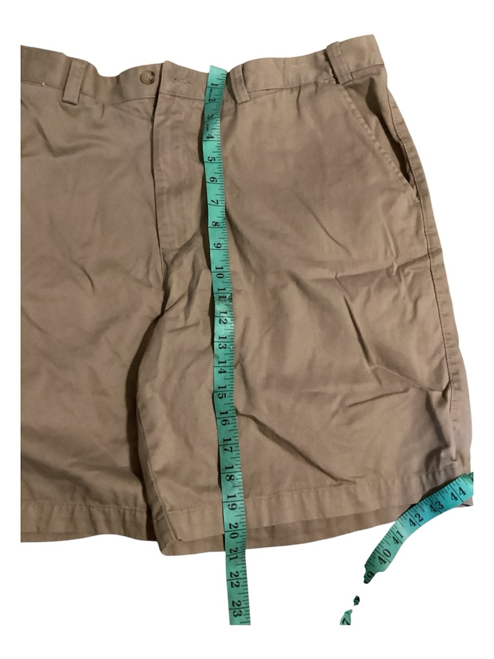 Geoffrey Beene Men's Tan Flat-Front Shorts - Picture 8 of 11